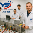 Yıldızlar Soğutma, klimalı tabut Ar-Ge çalışmaları ile enerji tasarruflu, hijyenik ve uzun ömürlü soğutma sistemleri geliştiriyor. Klimalı tabut projelerimizde izolasyon, sessiz çalışma, güvenlik ve verimlilik odaklı mühendislik çözümleri sunuyoruz.