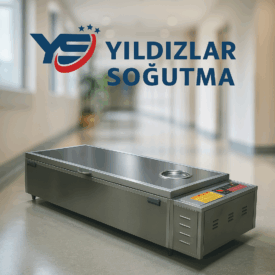 slami Hassasiyetlere Uygun, Saygılı Bir Altyapı Müslüman toplumlarda cenazeye yaklaşım, inanç gereği son derece hassastır. Yıldızlar Soğutma klimalı tabut sistemleri: İslami hassasiyetler gözetilerek tasarlanır, Cenazenin örtülü, mahremiyeti korunmuş şekilde beklemesine yardımcı olur, Morg, gasilhane veya bekleme alanlarında daha düzenli ve temiz bir ortam oluşturur. Bu sayede, hem din görevlileri hem de cenaze hizmeti sunan personel, görevini daha rahat ve iç huzuruyla yerine getirir. Kimler İçin İdeal Bir Hayır ve Hizmet Aracı? Belediyeler ve il özel idareleri Devlet ve özel hastaneler Muhtarlıklar, köy ve mahalle tüzel kişilikleri Camiler, imam hatipler, Kur’an kursları Cenaze hizmeti veren firmalar ve vakıflar Memleketine, köyüne, camisinde bir iz bırakmak isteyen bireysel hayırseverler Bir klimalı tabut, bazen bir köyün/mahallenin onlarca yıl boyunca en çok şükredilen imkânı olabilir.